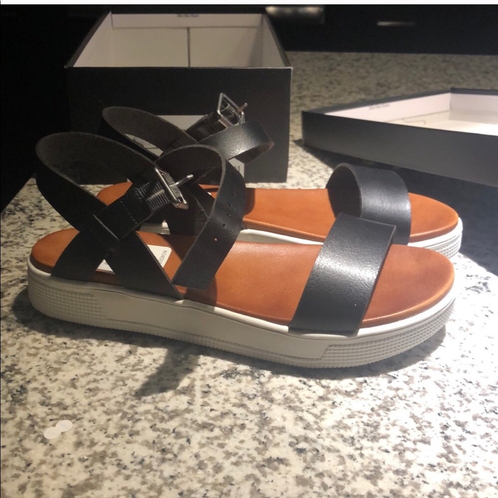 Mia Platform Sandals